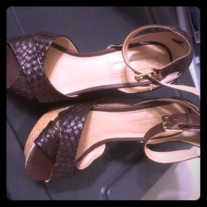 Leila Stone platforms